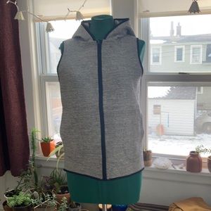 Lululemon hooded vest